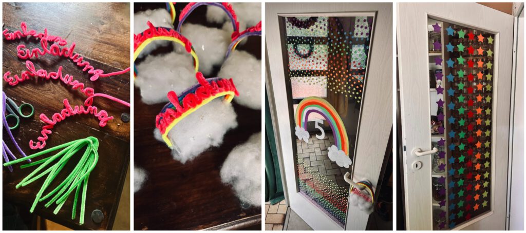 Vierteilige Bildcollage zur DIY-Regenbogen-Kindergeburtstags-Deko: Pfeifenreiniger mit Schriftzug 'Einladung' in Pink und Grün, gebastelte Regenbogen-Wolken-Krönchen mit Wattebausch-Wolken, bunt bemalte Glastür mit Regenbogen-Fensterbild und Zahl 5, Tür mit bunten Sternaufklebern in Regenbogenfarben